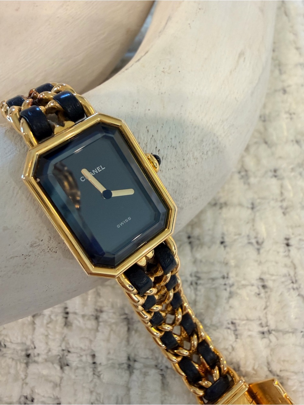 AUTHENTIC CHANEL VINTAGE WATCH